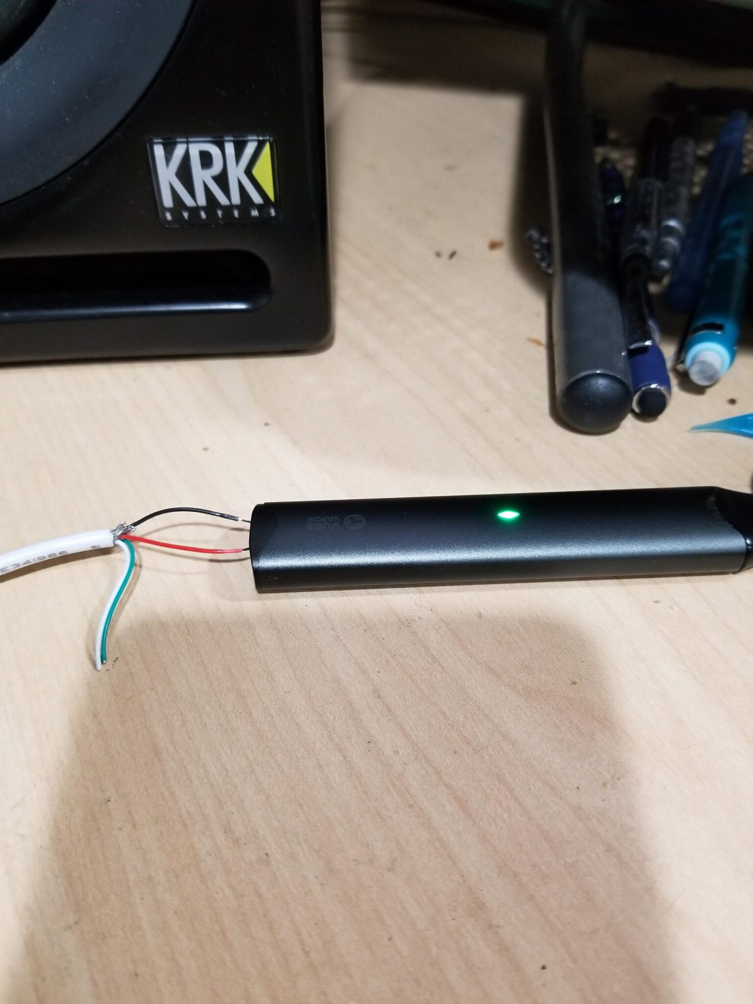 How to Charge an Alto With Wires