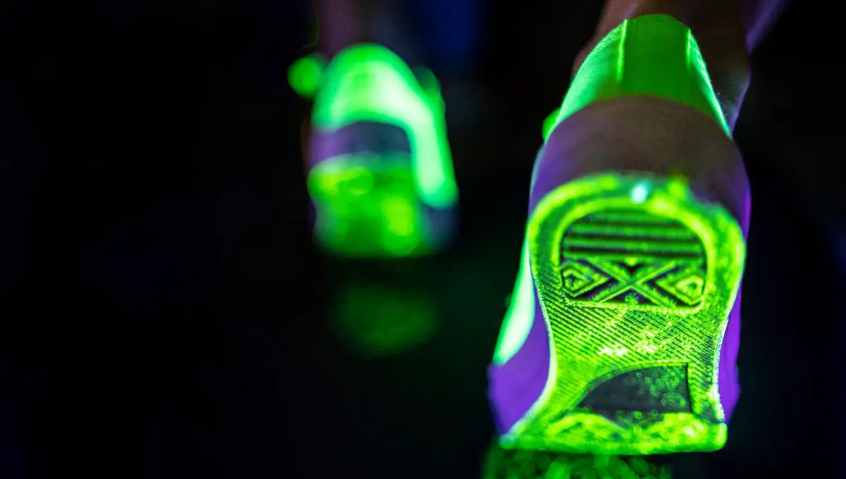 How to Charge Yeezy Glow