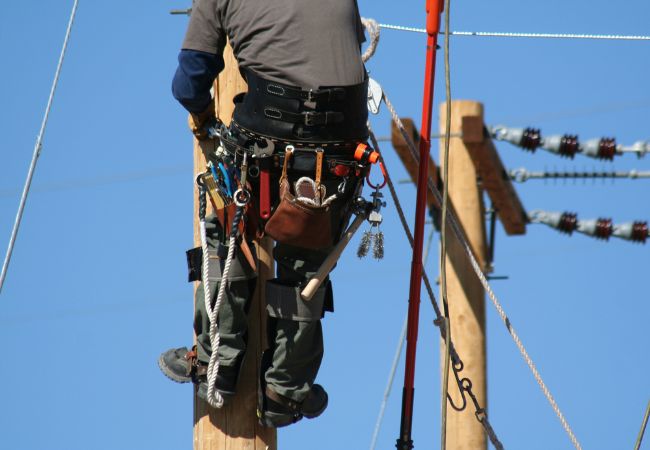 Sharpen Climbing Gaffs